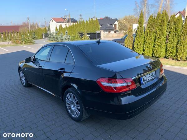 Mercedes-Benz Klasa E 220 CDI BlueEff - 8