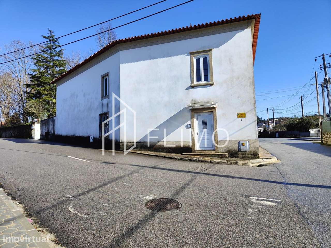 Moradia isolada, 434m², Sanfins - Santa Maria da Feira - Grande imagem: 4/34