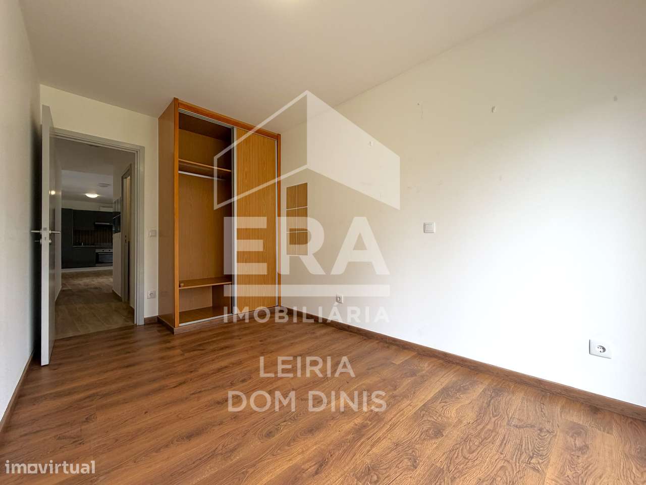 Moradia isolada com 7 quartos na Marinha Grande-11