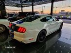 Ford Mustang - 7