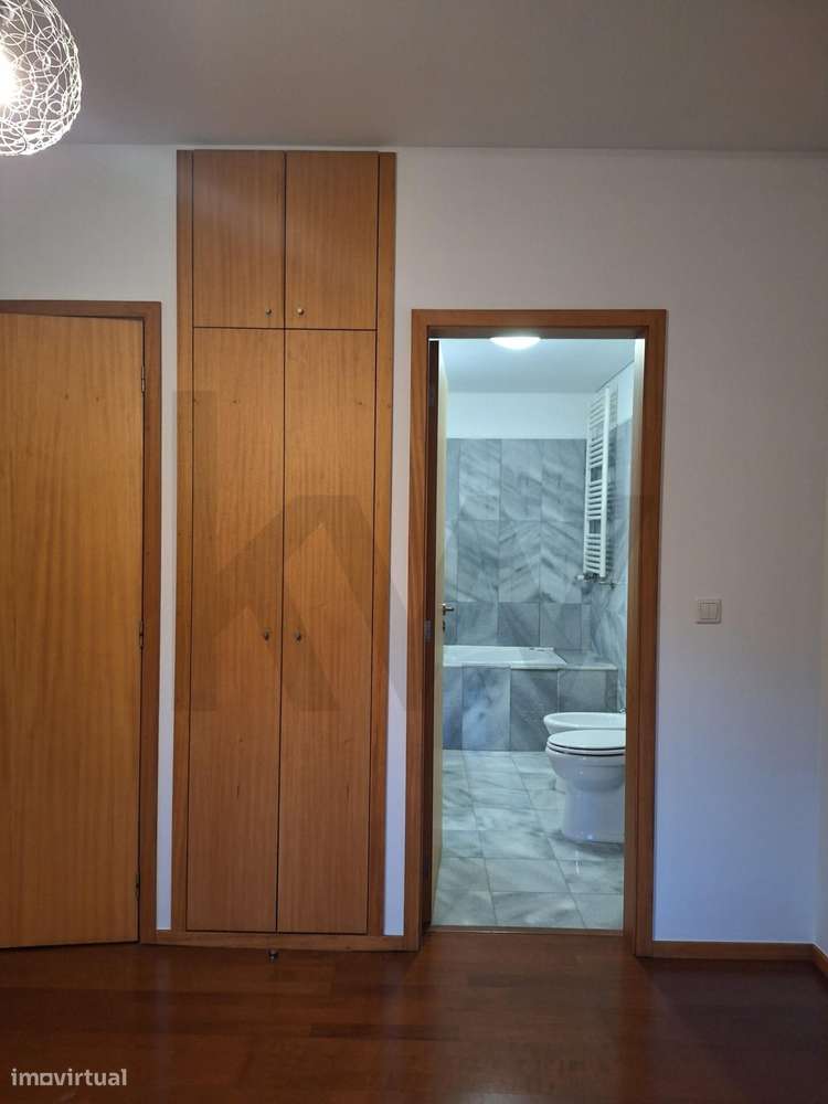 Arrendamento T3 c/ garagem Quinta da Seara, Oliveira do Douro - Grande imagem: 5/22