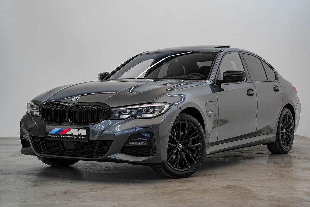 BMW 3 Series 330e Aut. M Sport 2022