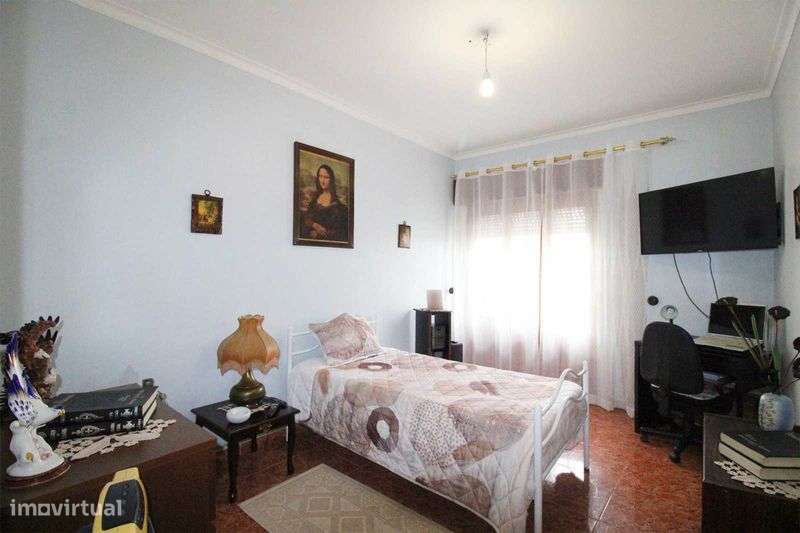 Apartamento T2 com elevador - Seixal - Grande imagem: 4/12