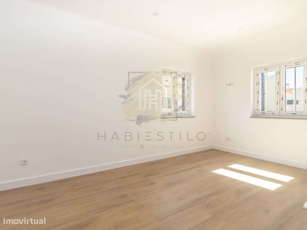 Moradias novas situadas na zona histórica de Azeitão-28