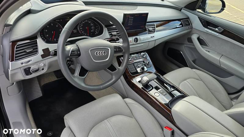 Audi A8 4.0 TFSI L Quattro - 13