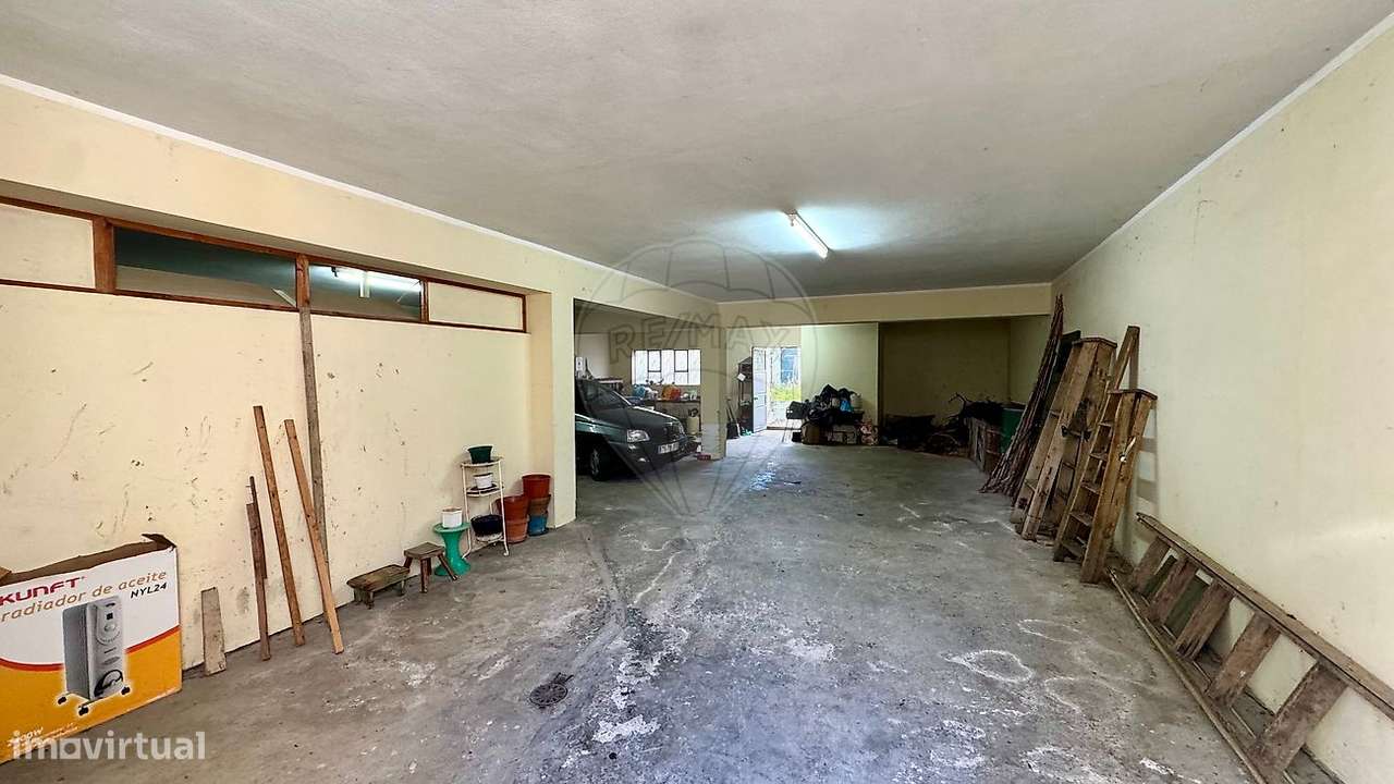 Moradia T4 para venda-34