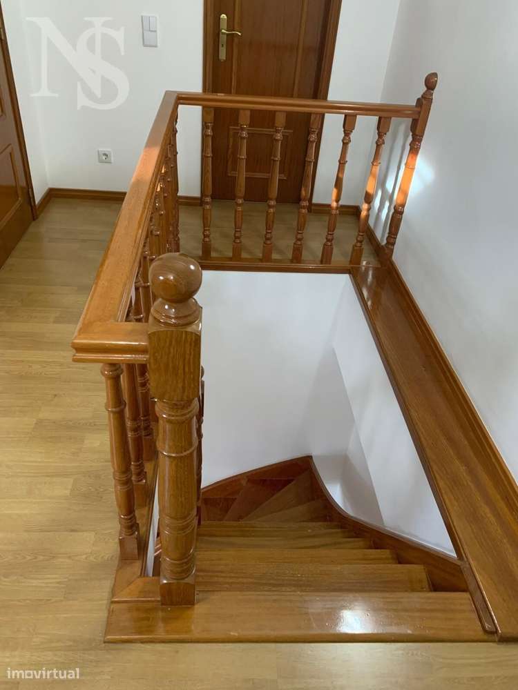 Apartamento T3 DUPLEX, Totalmente equipado e mobilado-8