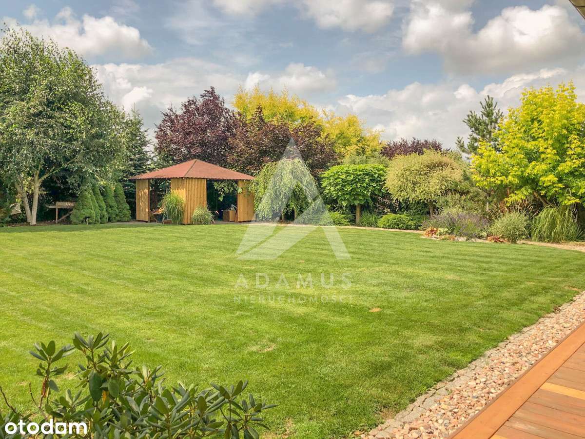 Elegancka willa 330 m² z pięknym ogrodem-2