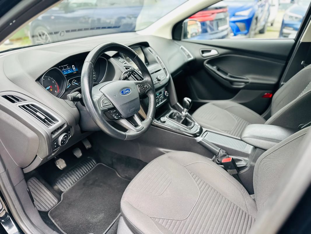 Ford Focus 1.0 EcoBoost Titanium - 5