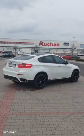 BMW X6 xDrive40d - 13