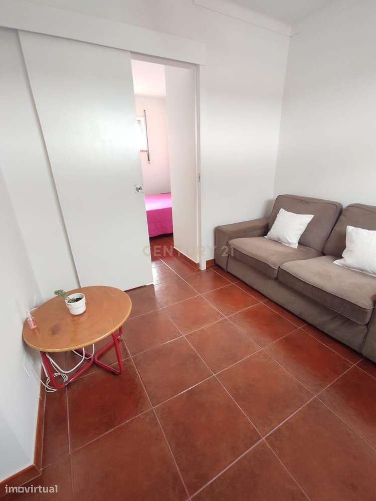 Apartamento T1+1 -  Rio Maior-16