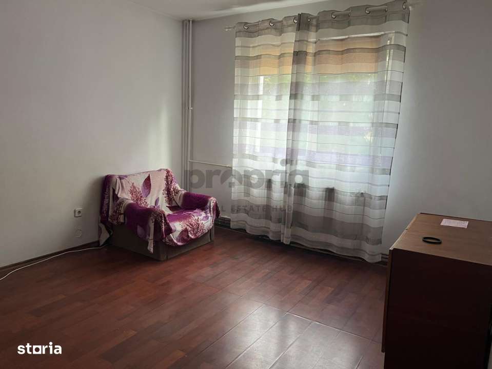 Apartament 3 camere Str. Neptun | Centrala, parcare, etaj 2  | S-E-0