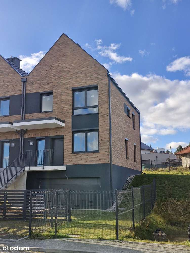 Nowoczesny 3-poziomowy segment – garaż na 3 auta !-0