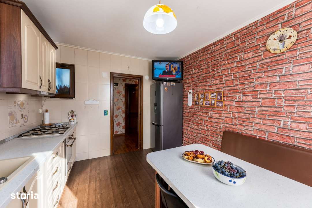 De vanzare stil de viata exclusivist in casa de lemn tip canadian - Pr-5