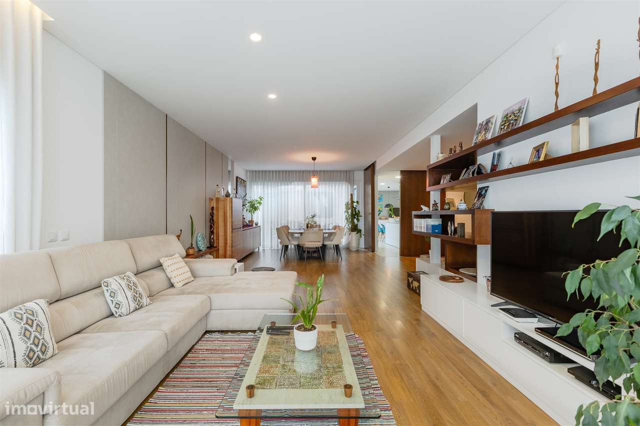 Moradia T4 Jardim e Terraço Senhora da Hora | Moradia T4 Matosinhos-2