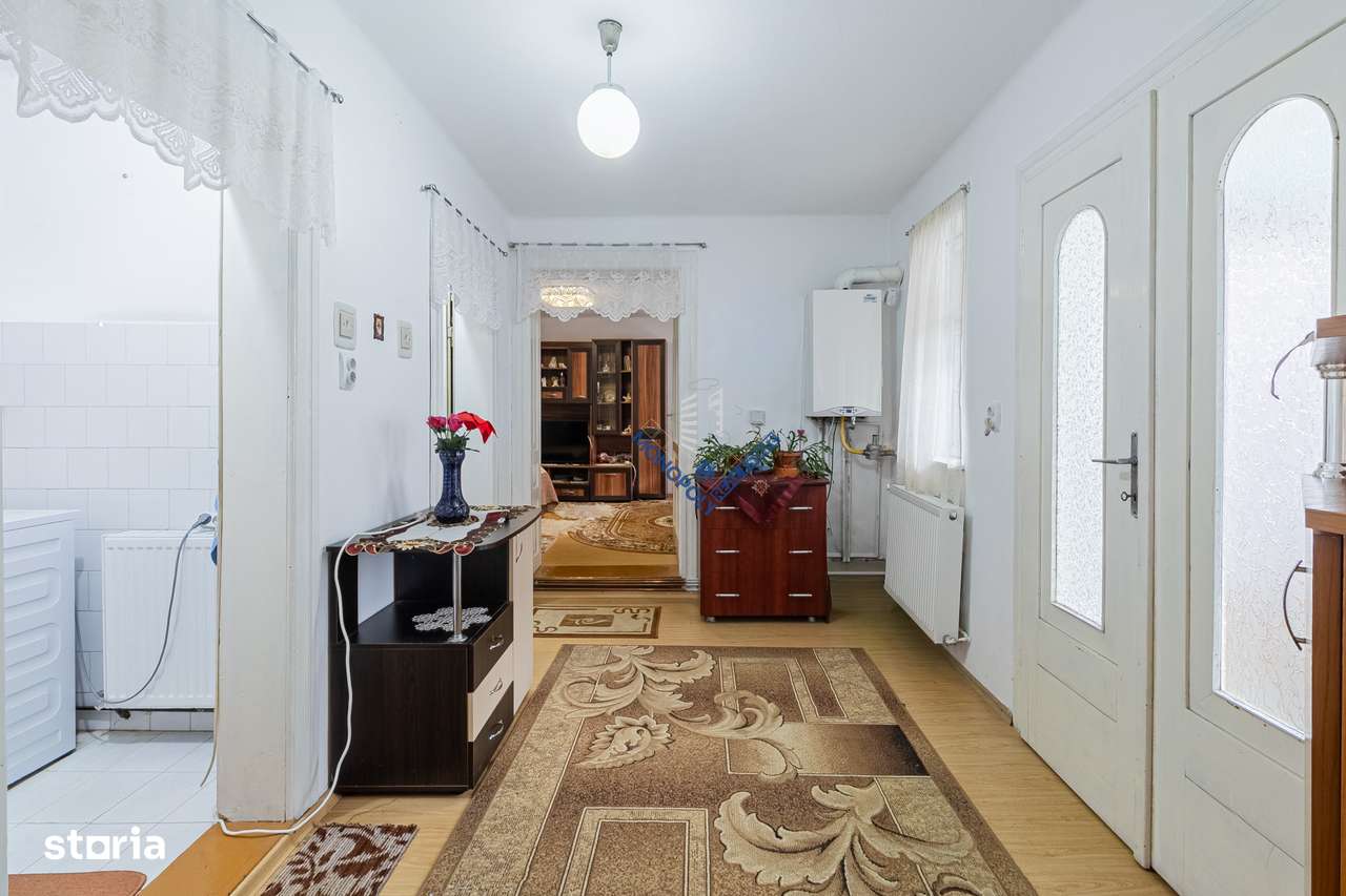 Casă cu 3 camere – Zărnești Central - comision 0%-6