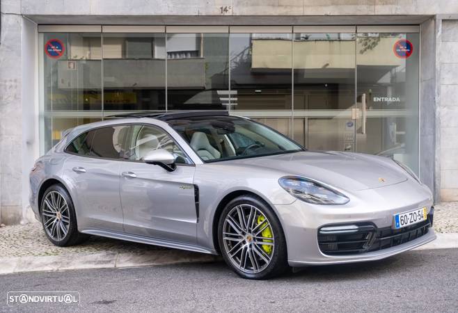 Porsche Panamera Sport Turismo 4 E-Hybrid - 3