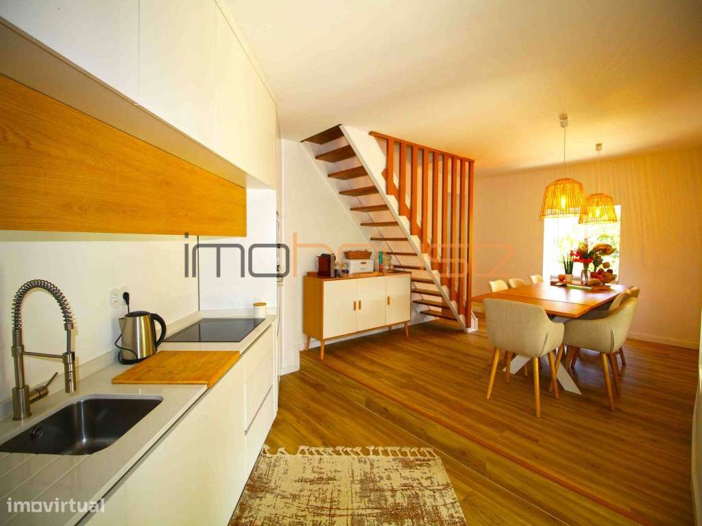 Quinta com Casa Remodelada e Antigo Moinho de Água Junto a Ribeiro-7