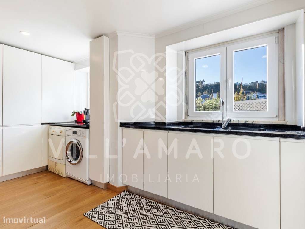 Moradia Bi-familiar térrea T2+1, com cave, renovada, jardim, garage...-13