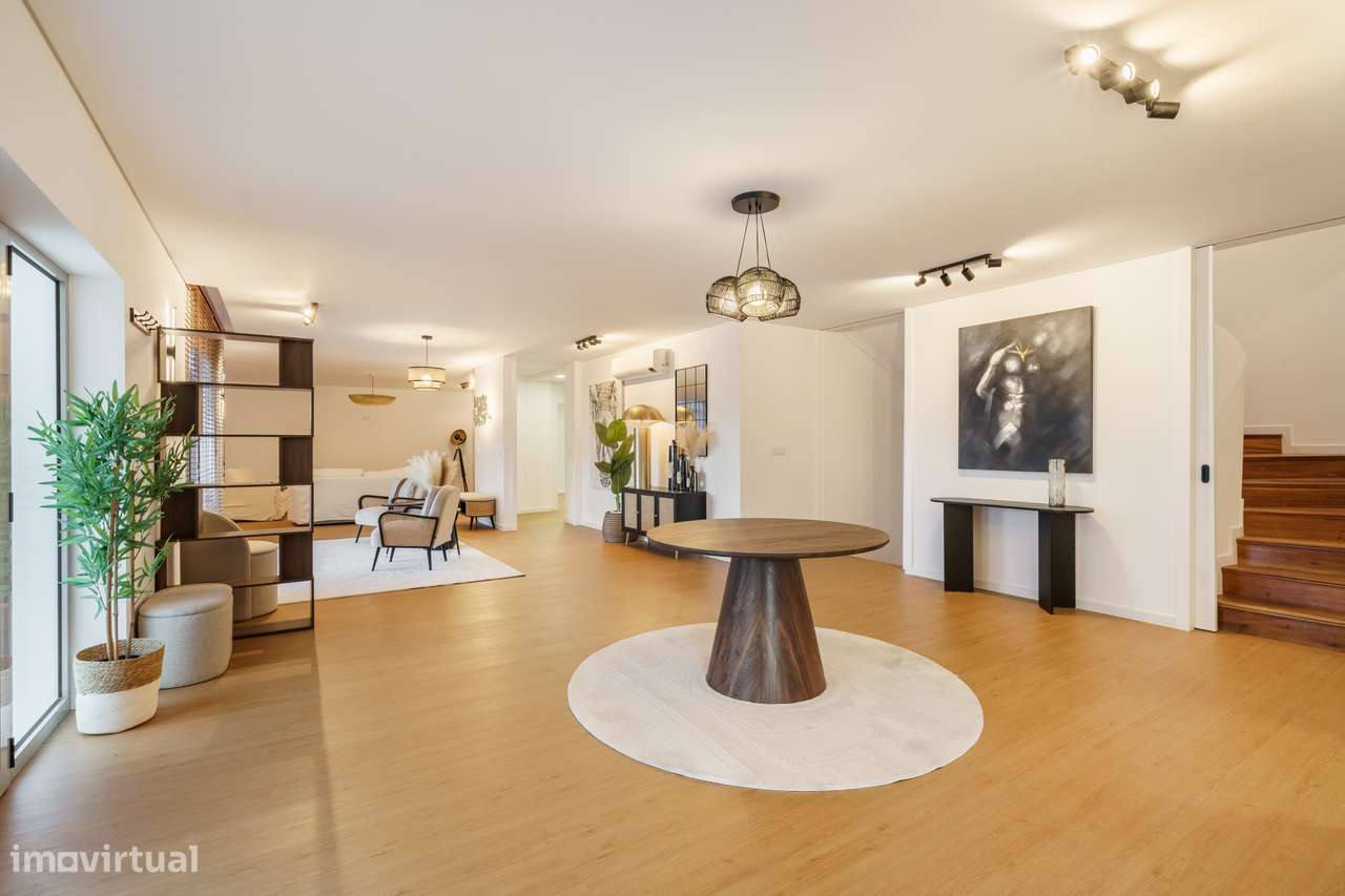 Moradia T5 Remodelada - Condomínio da Fonte Seca-17