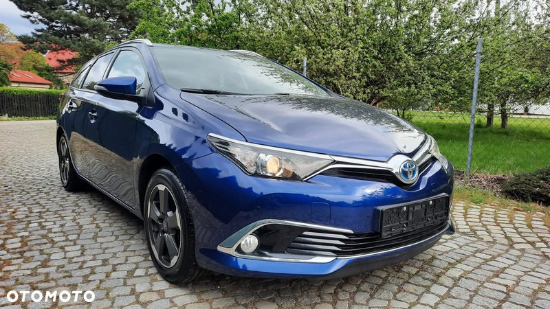 Toyota Auris 1.8 VVT-i Hybrid Automatik Touring Sports Executive - 3