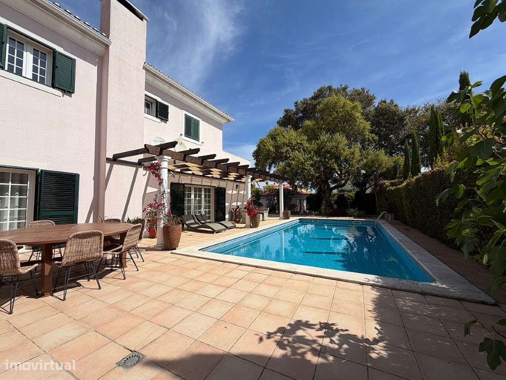 Moradia com Piscina, lote de 865 m2, a vendas nas Casas de Azeitão-30