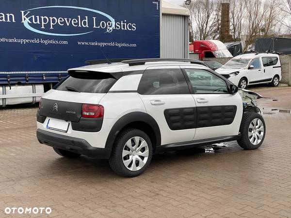 Citroën C4 Cactus 1.2 PureTech Live S&S - 9