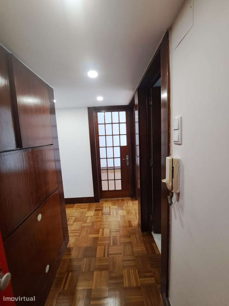 Arrendamento T2 no Restelo - Grande imagem: 5/12