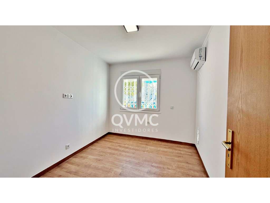 Apartamento T3 renovado em Carnaxide - Oeiras-14