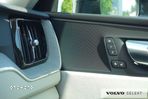 Volvo XC 60 - 30