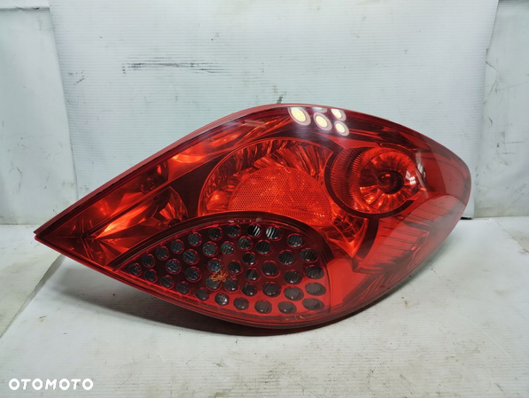 PEUGEOT 207 CC LAMPA PRAWA TYŁ TYLNA - 3