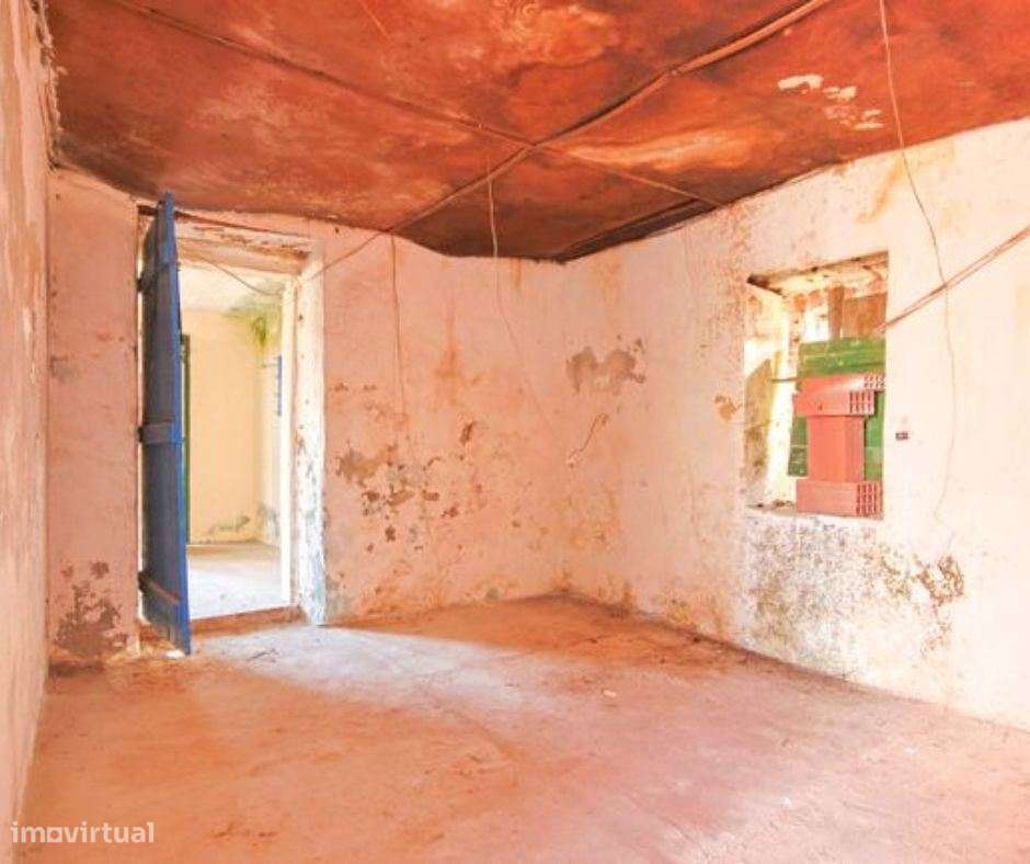 MORADIA T2 PARA REABILITAR, SEIXIDO, ALHADAS- FIGUEIRA DA FOZ - Grande imagem: 3/10