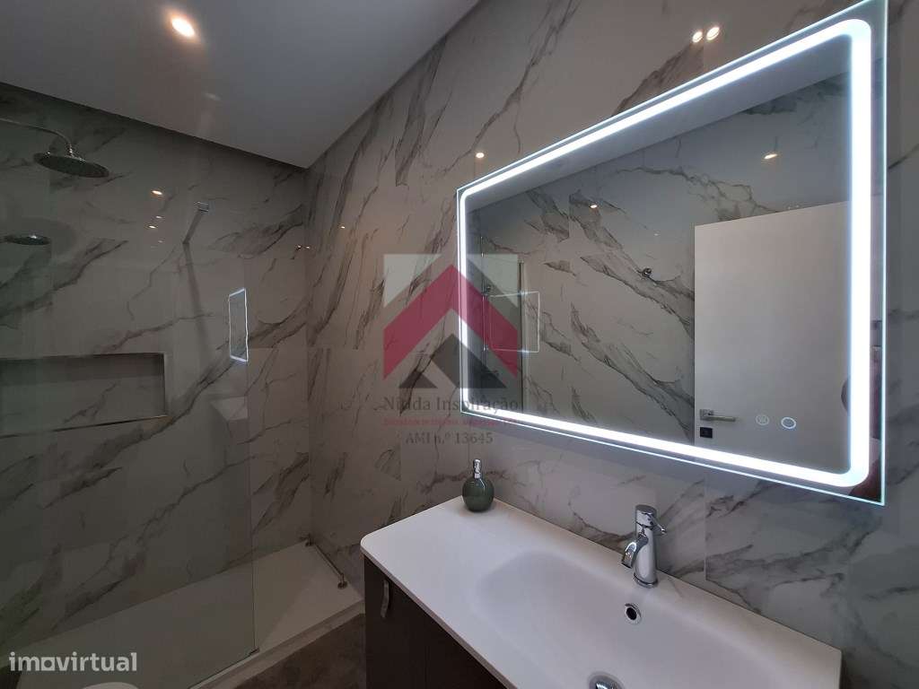 Moradia T3+1 Moderna luxuosa em Cacia-46