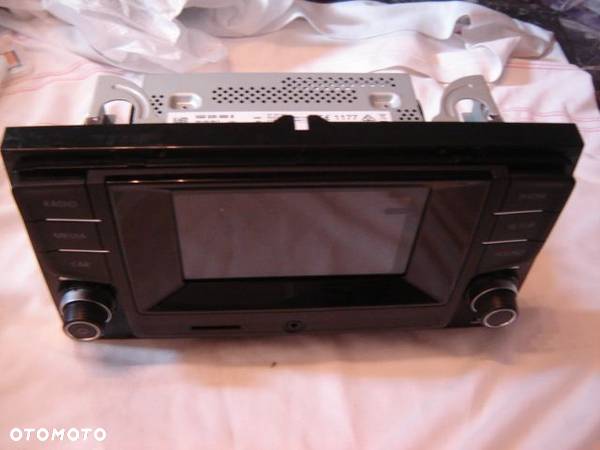 VW RADIO WYŚWIETLACZ EKRAN PANEL 5G0035888 B NOWY - 1