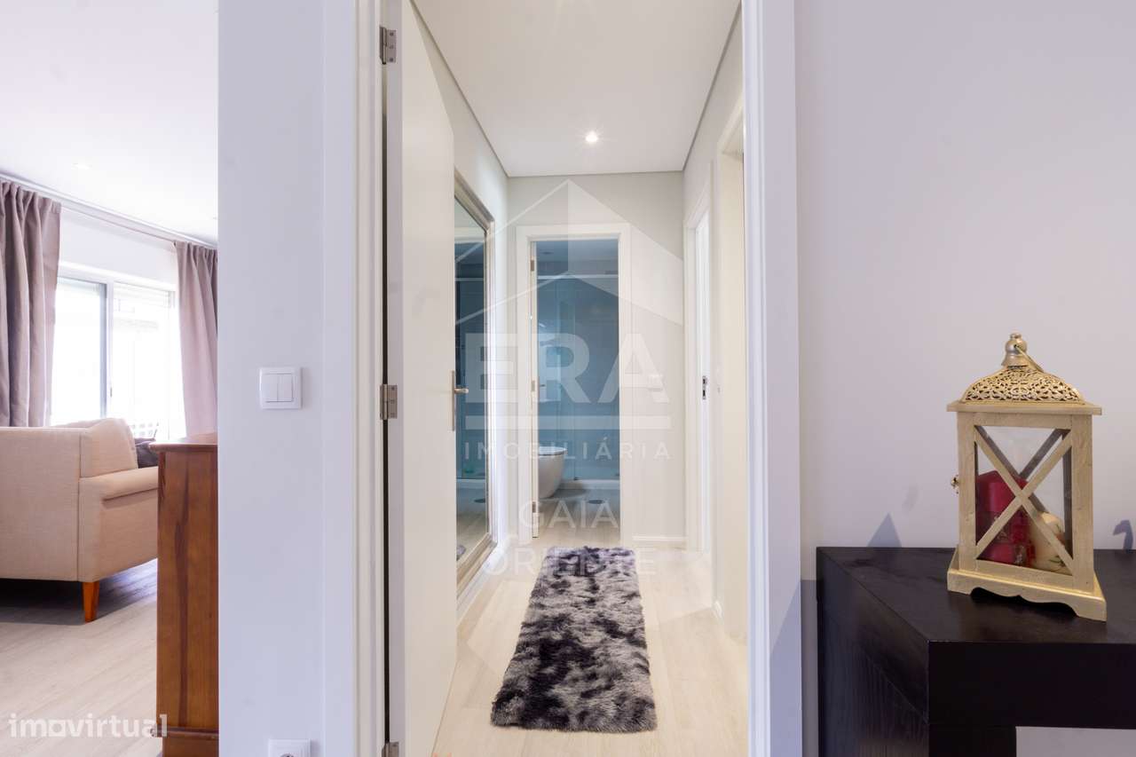 T2 com terraço e garagem em Vilar de Andorinho-16