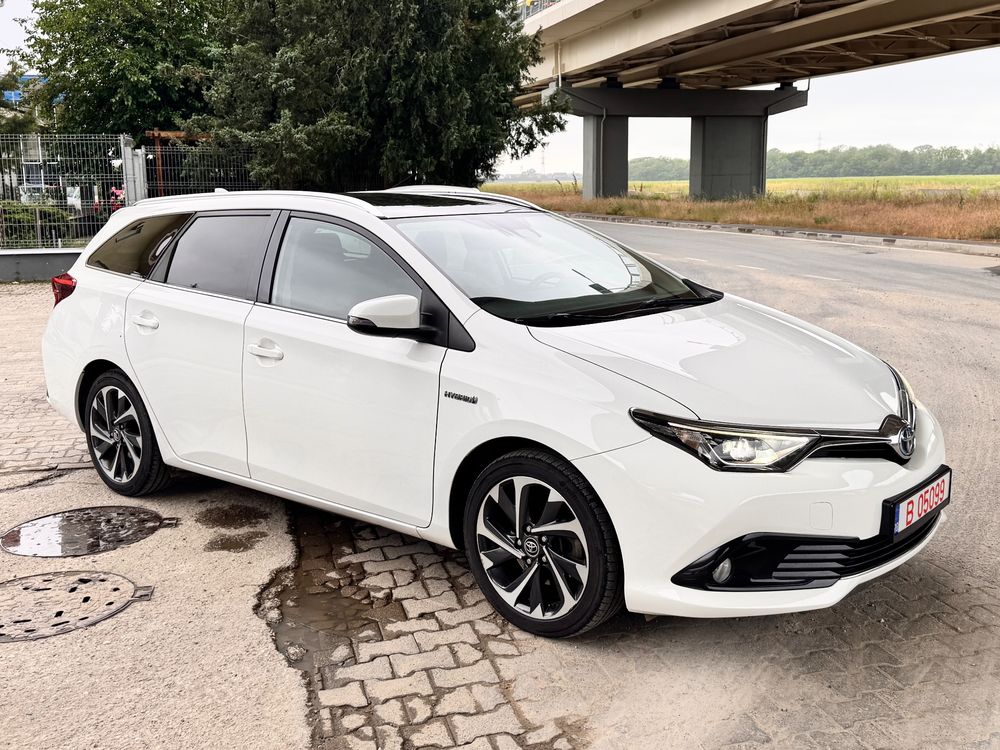 Toyota Auris 2016