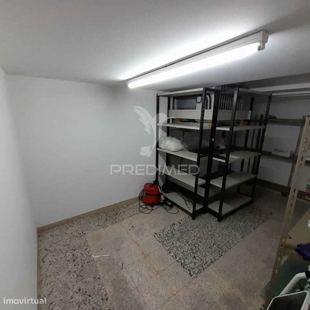 Edifício no centro da cidade - Grande imagem: 4/20