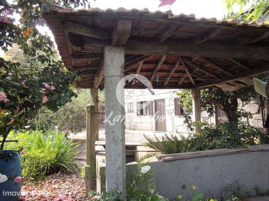 Quinta com 2 moradias e terreno de 5.250m2 em Ruivães - Grande imagem: 5/24