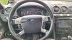 Ford Galaxy - 11
