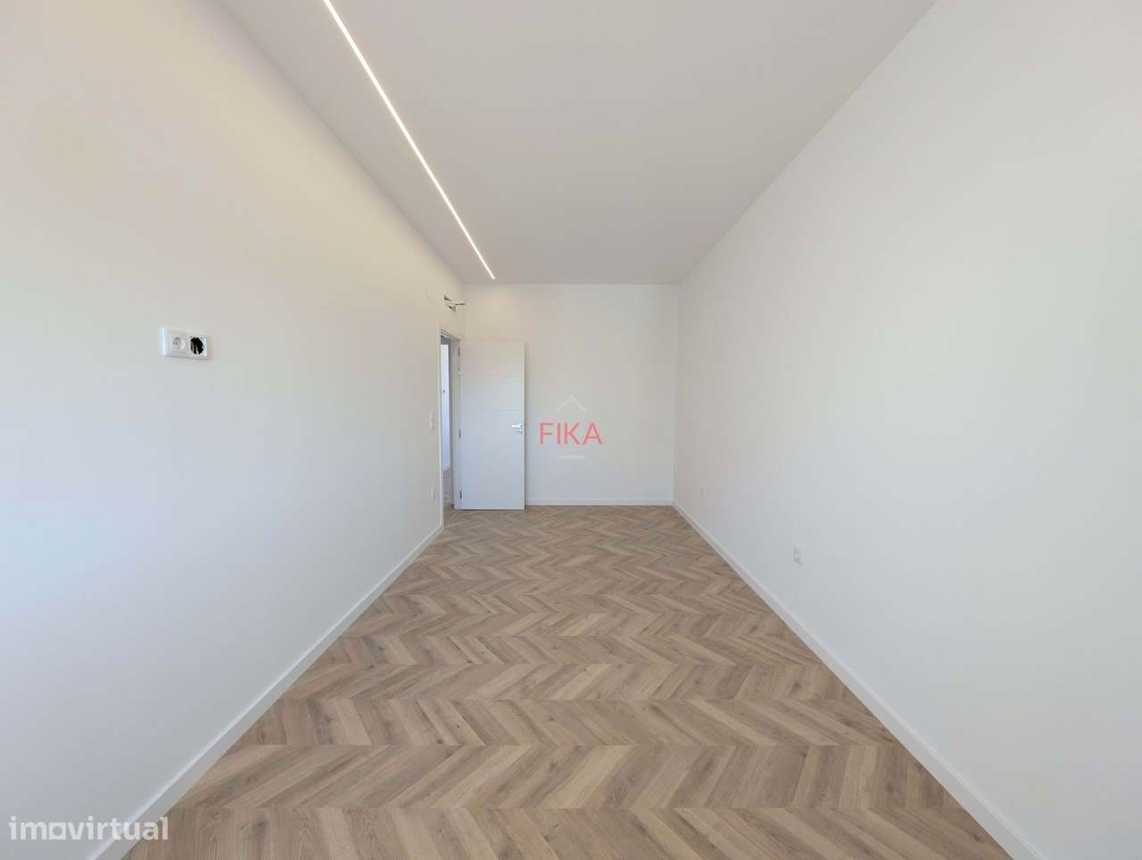 Apartamento T3 totalmente remodelado no centro de Setúbal-18