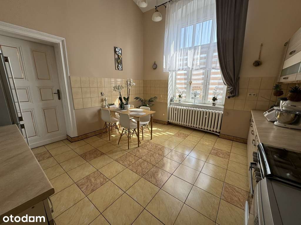 Przestronne mieszkanie w centrum Kłodzka z garażem - Pełny obrazek: 4/15