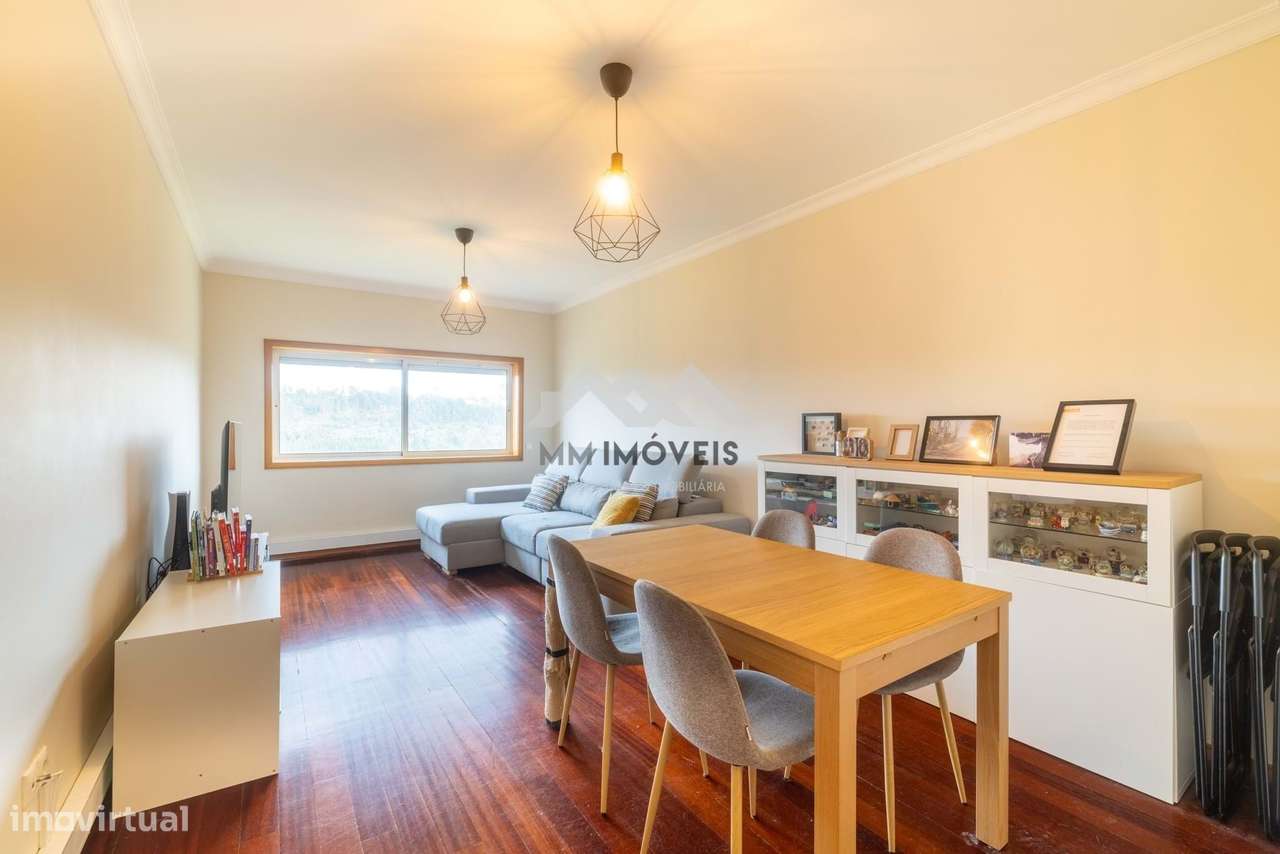 Apartamento T2 | Valongo | Vistas Desafogadas | Varanda | AC | Lugar d - Grande imagem: 2/27