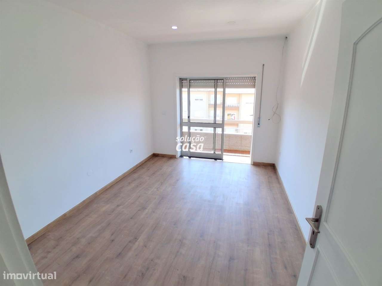 Apartamento T3 com Lugar de Garagem, localizado em Fânzeres!-16