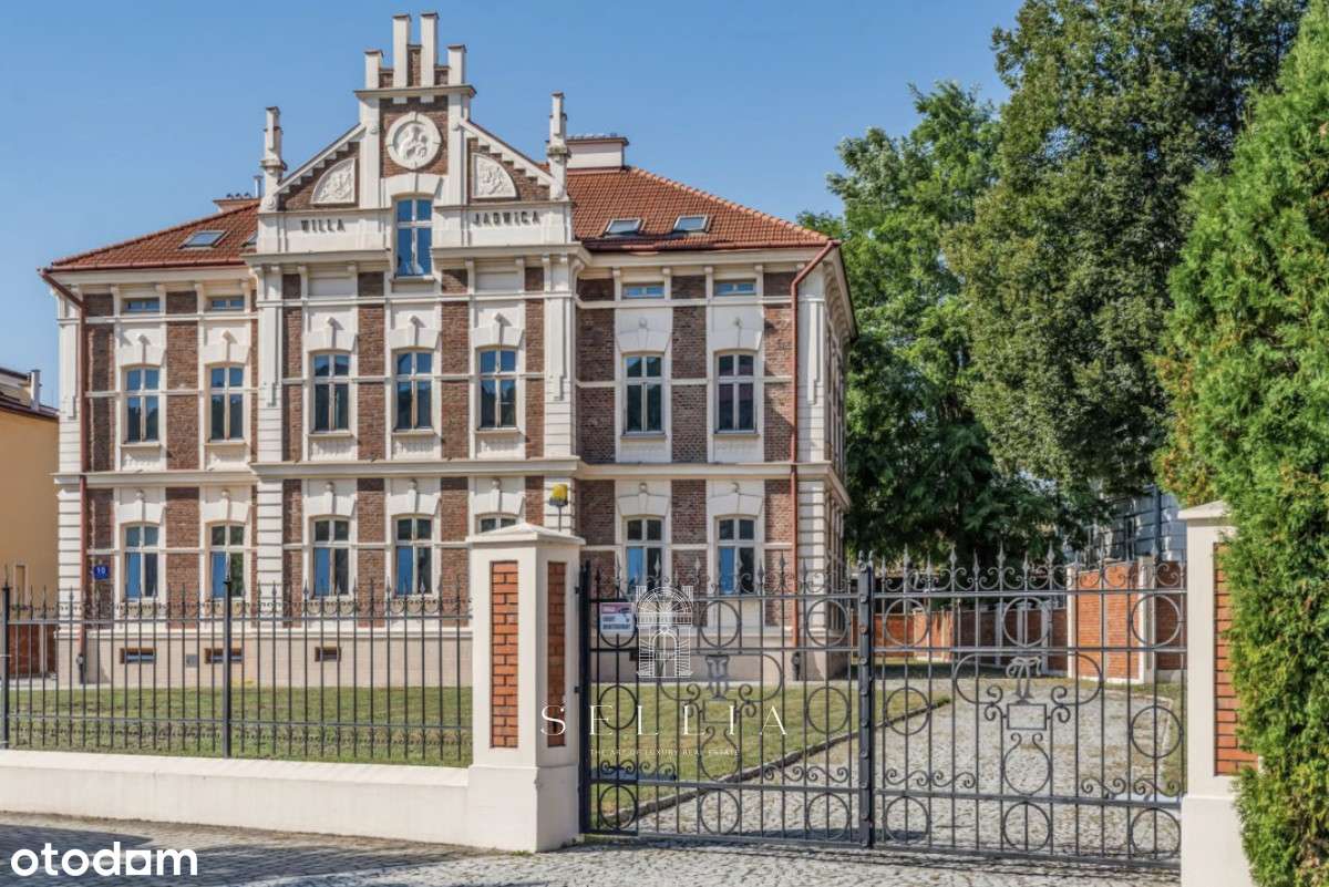 Unikatowa kamienica nad Sanem-2