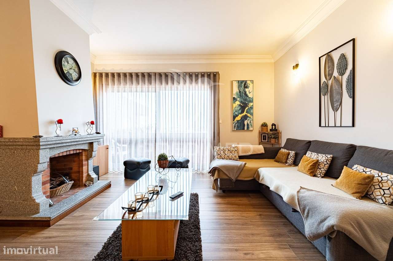 T3 com  lareira, 3 varandas e box em Valbom, Gondomar - Grande imagem: 2/30