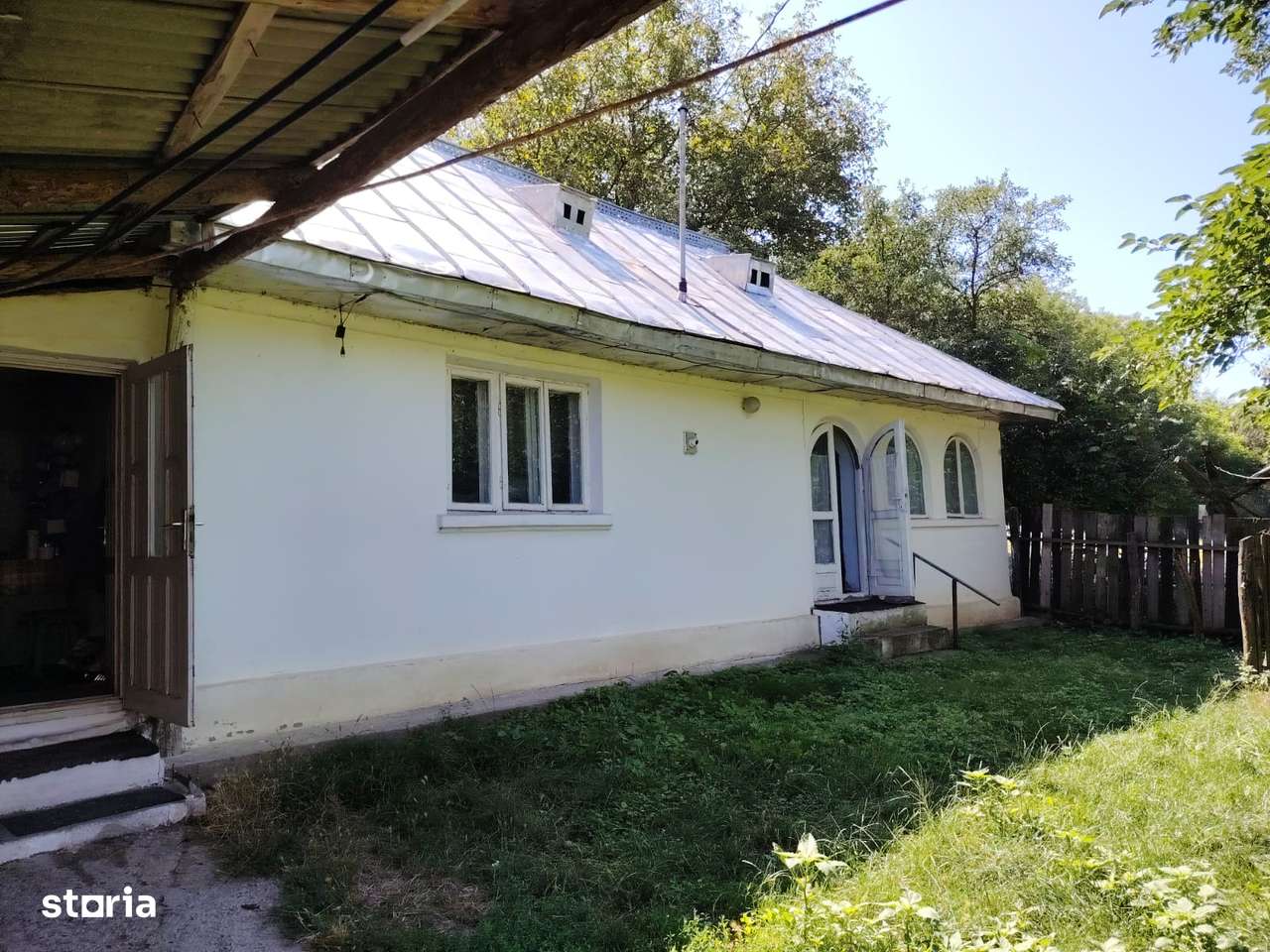 Casa in comuna Rosiori Bacau - Imagine principală: 1/20