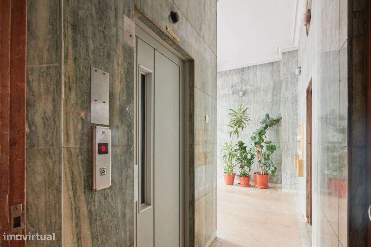 Quarto - localizado em Arroios Lisbon - Grande imagem: 4/10