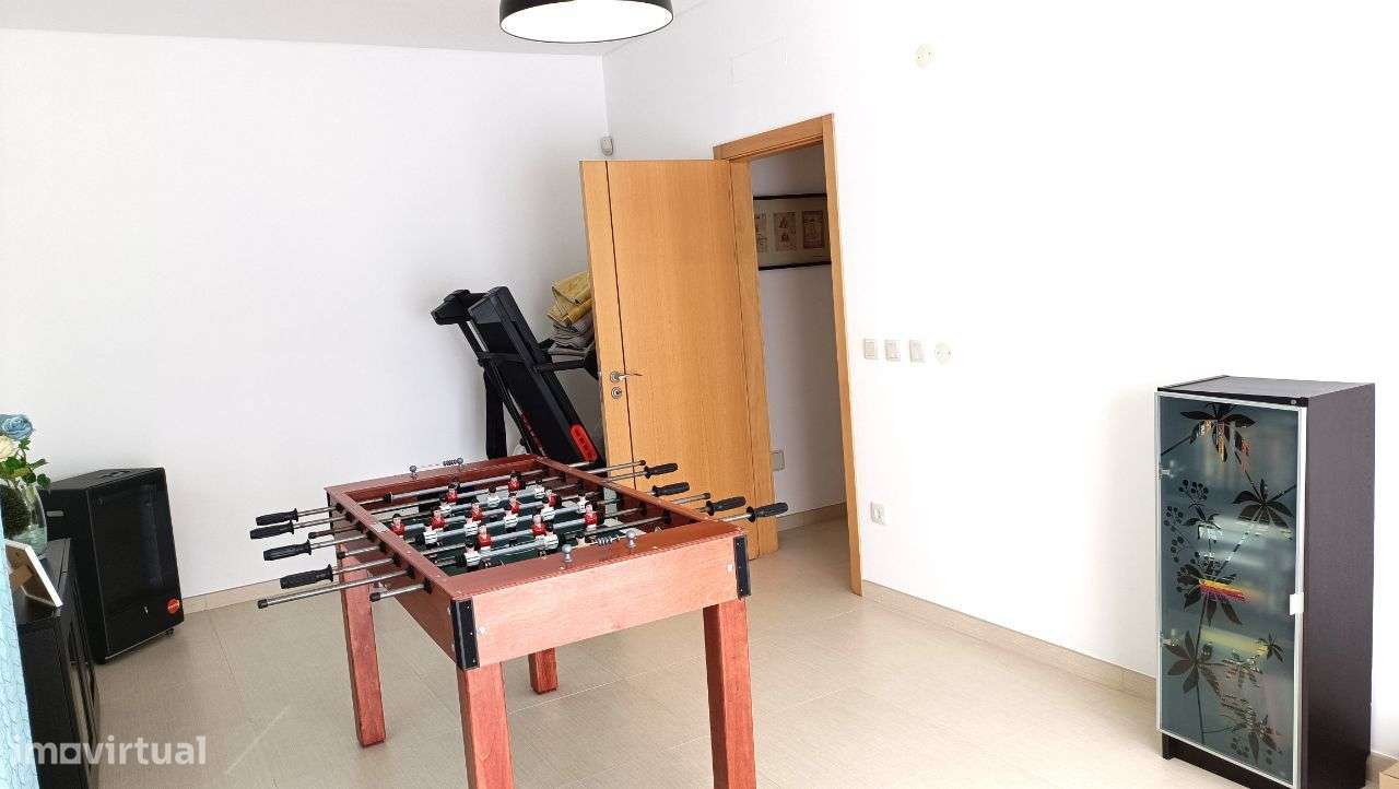 Moradia térrea isolada T4+1 | Piscina | Logradouro-43