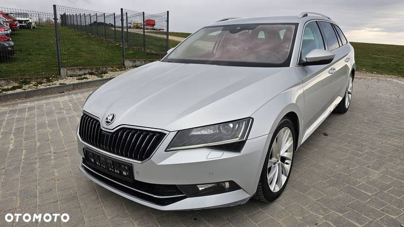 Skoda Superb 2.0 TDI 4x4 Style DSG - 1