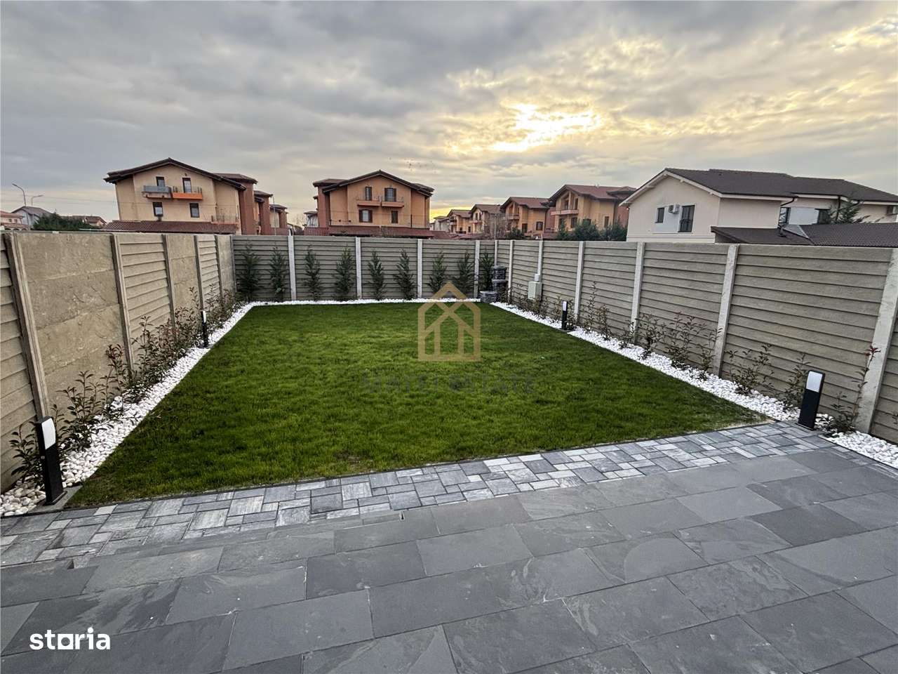 Casa de tip duplex Berlin ,Mosnita N. - Imagine principală: 5/9